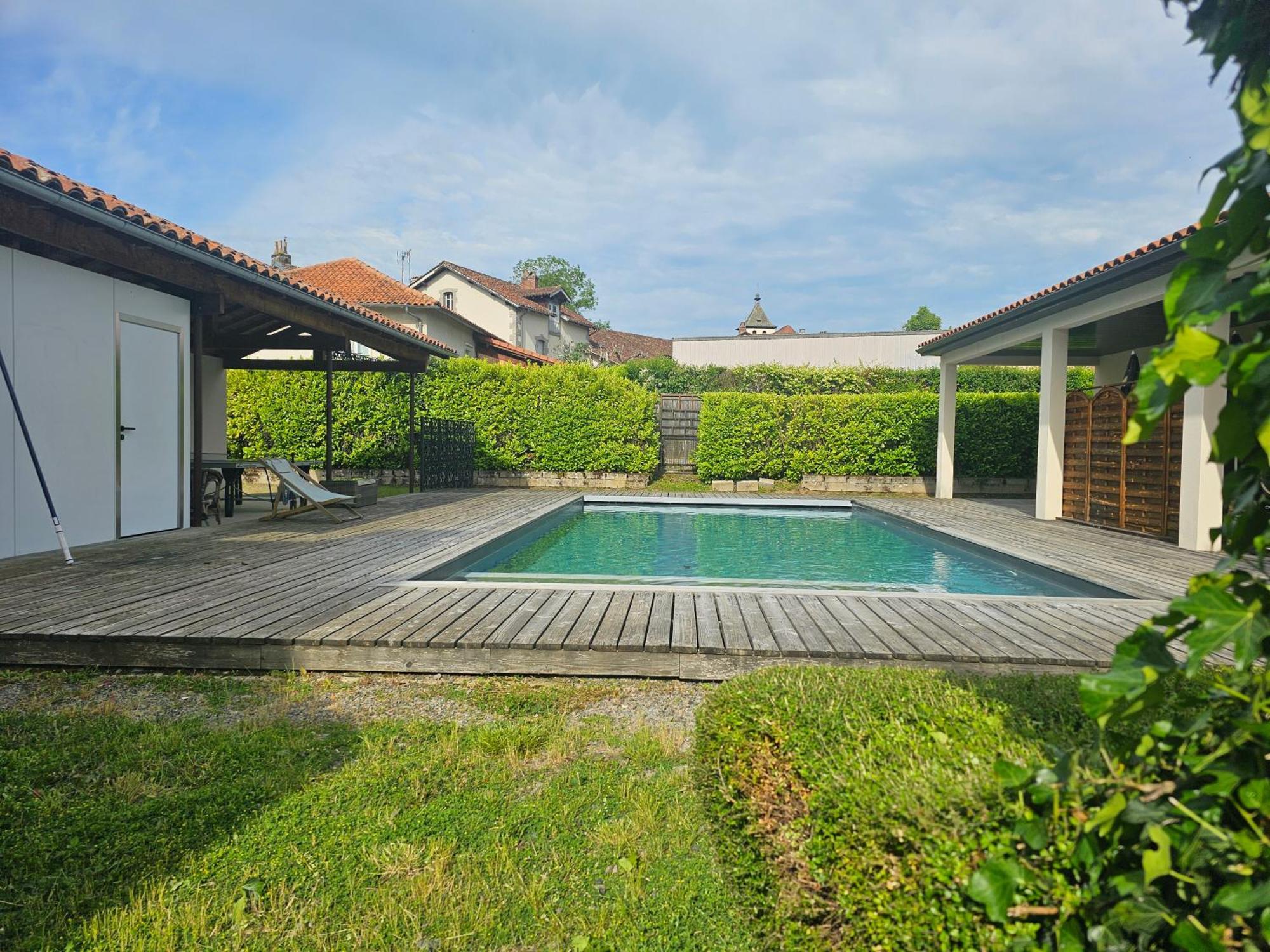 La Martinelle Villa Maurs Luaran gambar